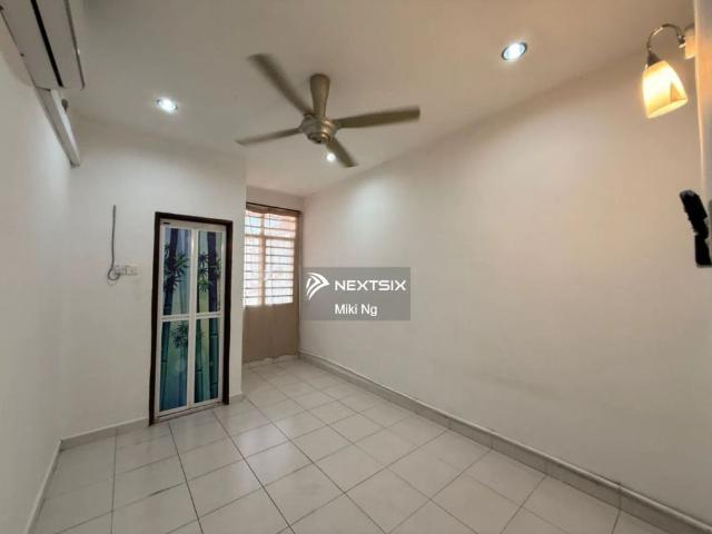 Townhouse for rent in Wellesley, Penang