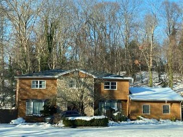 House for sale in Dix Hills, Town of Huntington