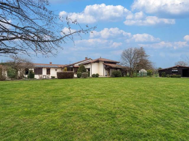 Maison vente à Bourg-en-Bresse, Bâgé-la-ville