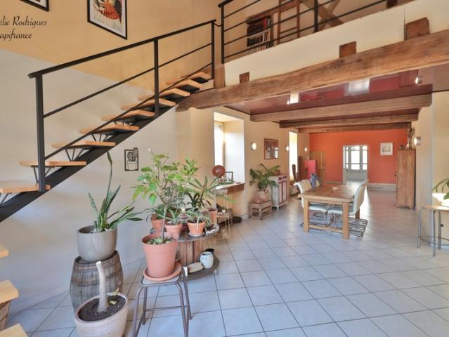 Maison vente à Bourg-en-Bresse, Bâgé-le-châtel
