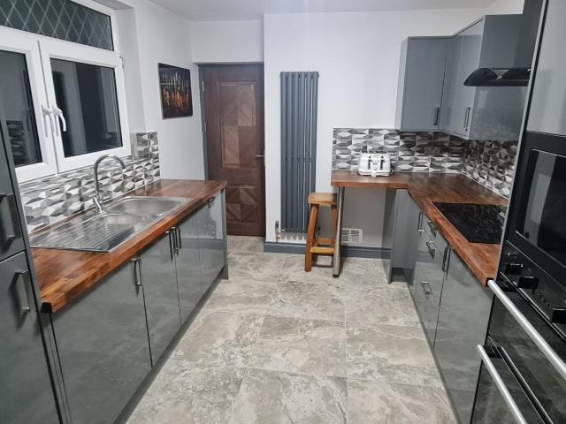 House for rent in Nangreaves, Wales