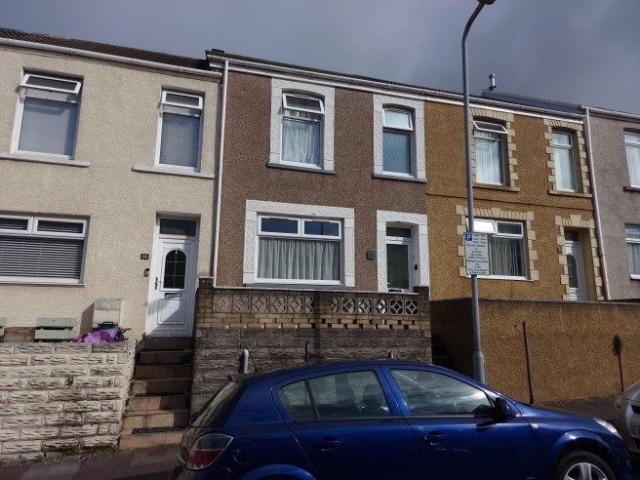 House for rent in Nangreaves, Wales