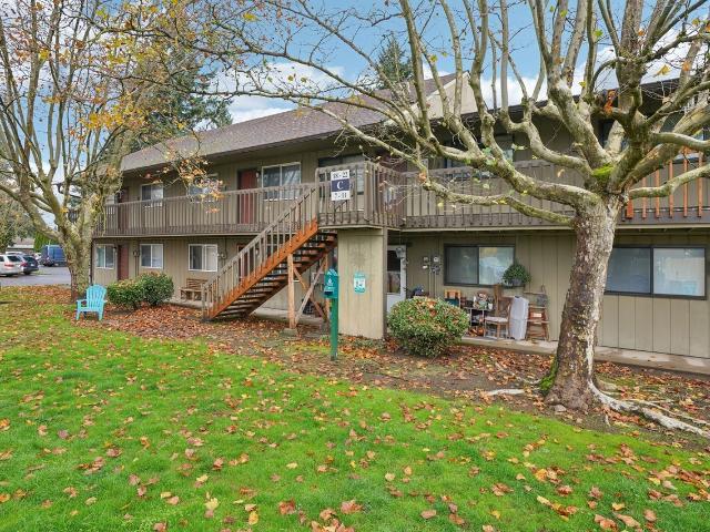 Apartment for rent in Central Park, Vancouver