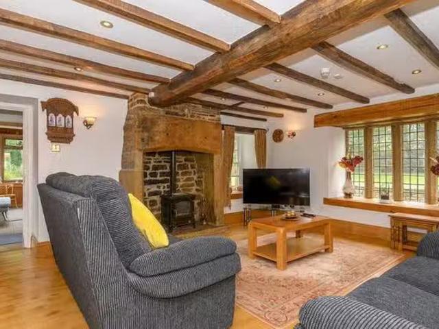 Apartment for rent in Farsley, West Yorkshire