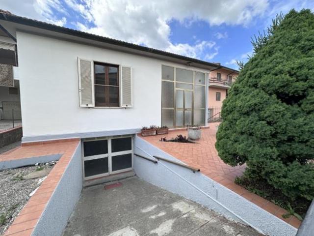 Villa Indipendente in vendita a Bivio Di Ravi, Toscana