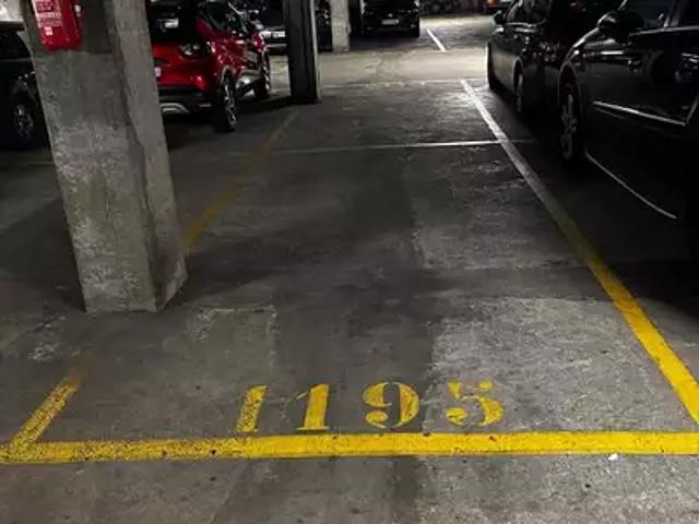 Garage vente à Bobigny, Bagnolet