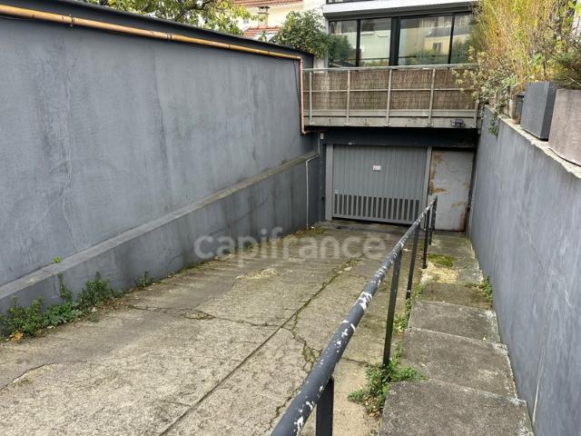 Garage vente à Bobigny, Bagnolet