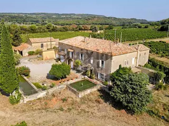 Maison vente à Nîmes, Tresques