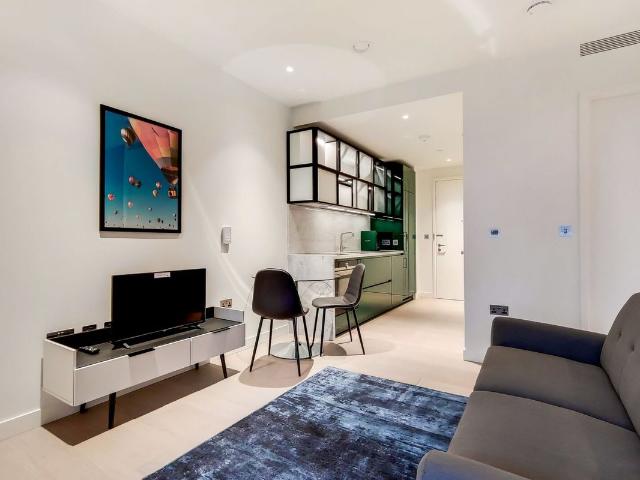 Studio for rent in Isle Of Dogs, Greater London