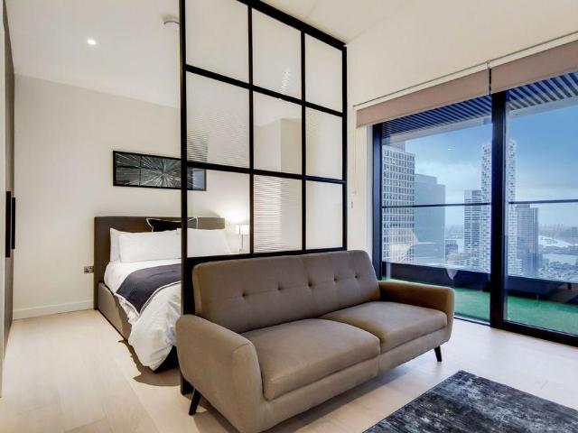 Apartment for rent in Canary Wharf, Greater London
