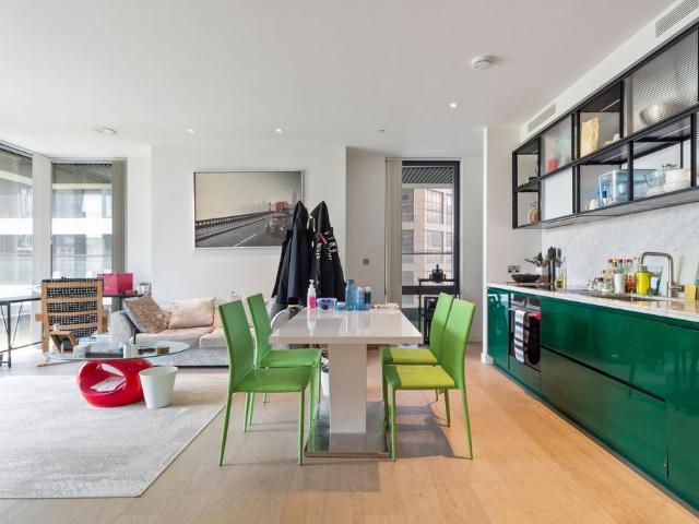 Apartment for rent in Canary Wharf, Greater London