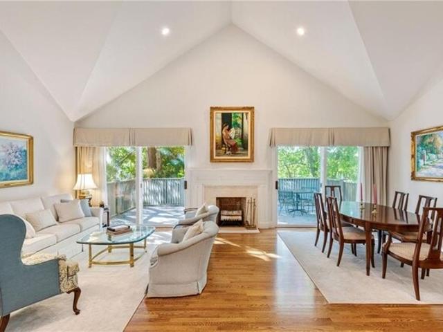 Condo for sale in Warren, Bristol County