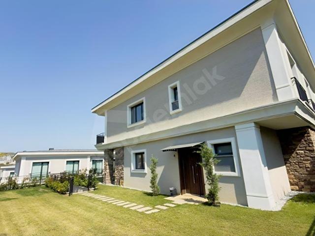 Başakşehir, İstanbul içerisinde satılık Villa
