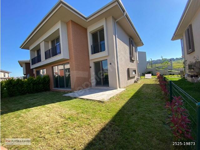 Başakşehir, İstanbul içerisinde satılık Villa