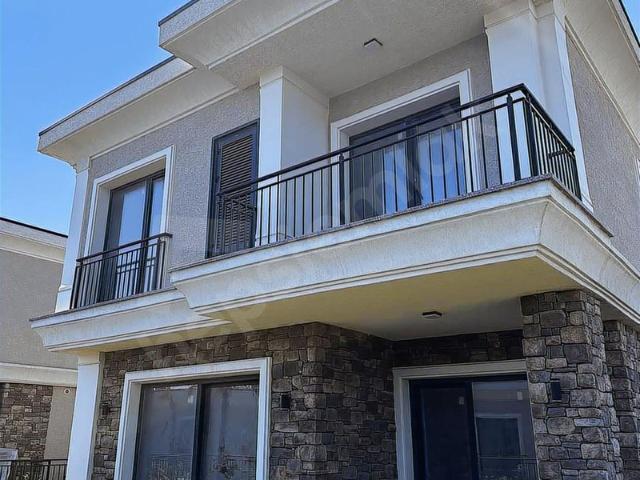 Bahçeşehir 1. Kısım Mahallesi, Başakşehir içerisinde satılık Villa