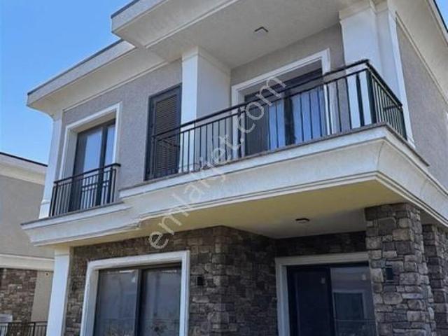 Başakşehir, İstanbul içerisinde kiralık Villa
