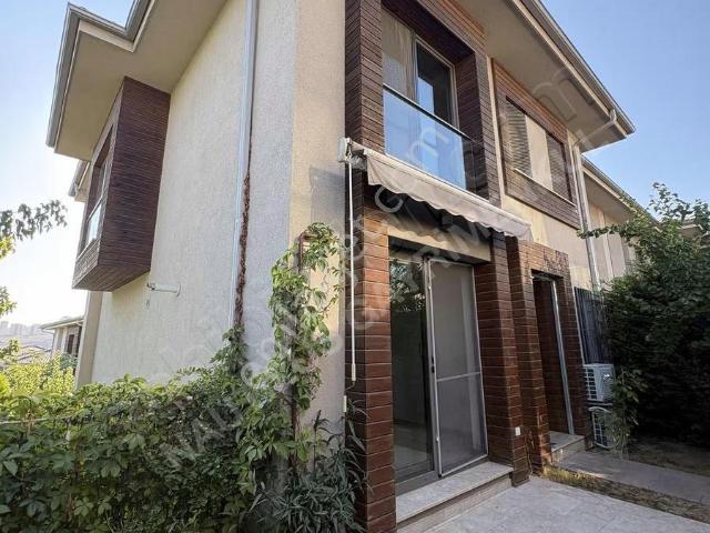Başakşehir, İstanbul içerisinde kiralık Villa