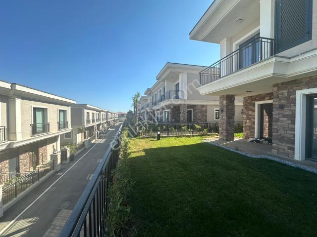 Başakşehir, İstanbul içerisinde satılık Villa