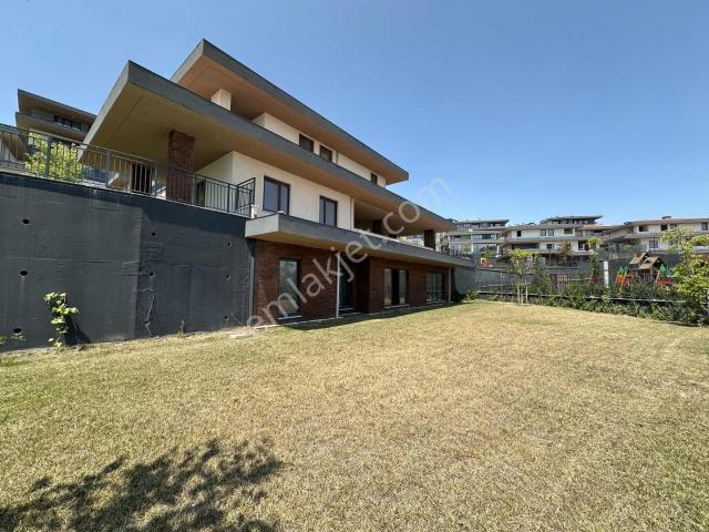 Başakşehir, İstanbul içerisinde satılık Villa