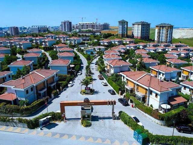 Başakşehir, İstanbul içerisinde satılık Villa
