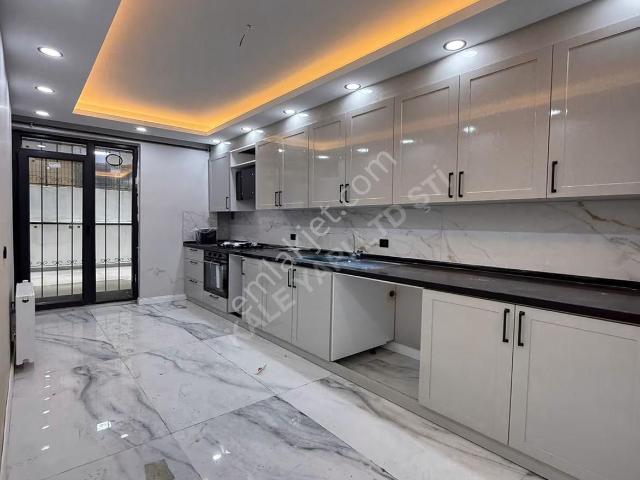 Bahçeşehir 2. Kısım Mahallesi, Başakşehir içerisinde satılık mülk