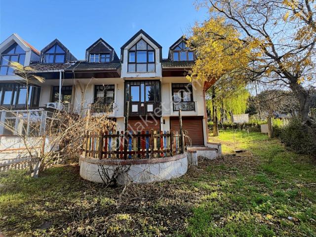 Başakşehir, İstanbul içerisinde satılık Villa