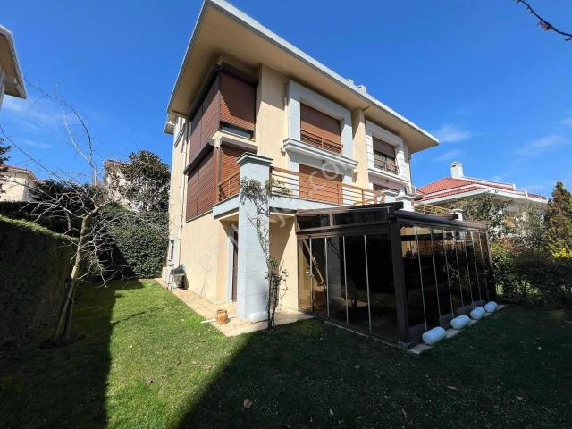 Başakşehir, İstanbul içerisinde satılık Villa