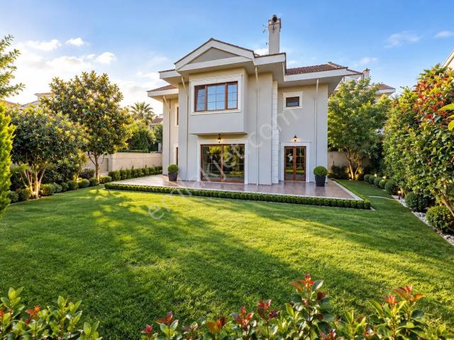 Boğazköy, Başakşehir içerisinde satılık Villa