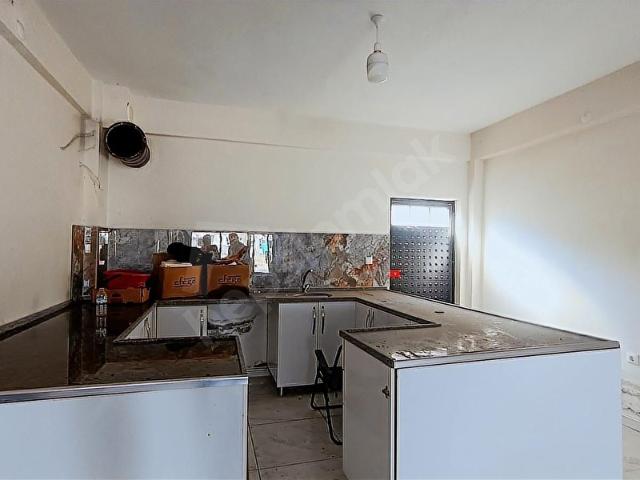 Salihli, Manisa içerisinde satılık Dükkan