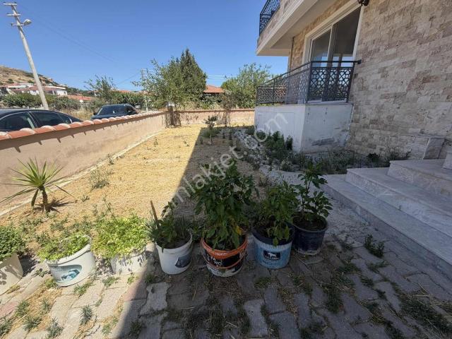 Foça, İzmir içerisinde kiralık mülk