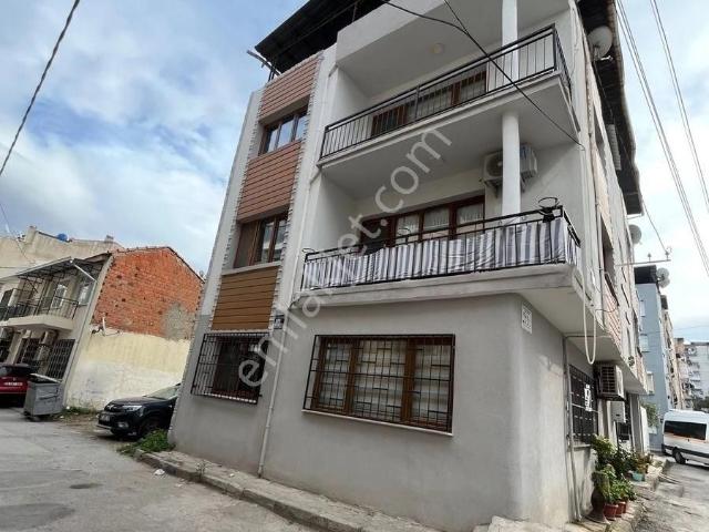 Karabağlar, İzmir içerisinde satılık Villa