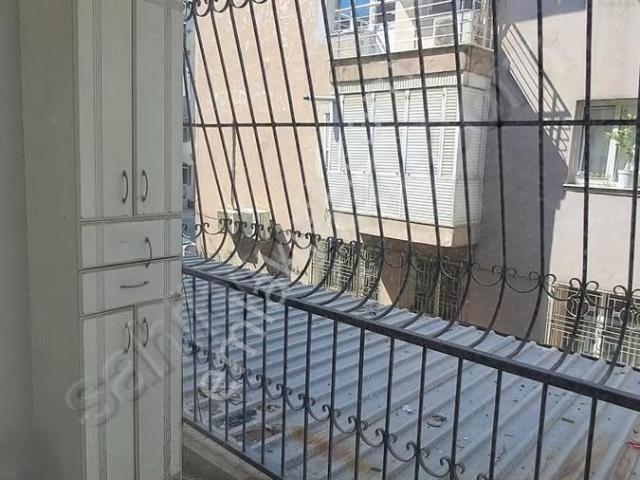 Karabağlar, İzmir içerisinde satılık mülk