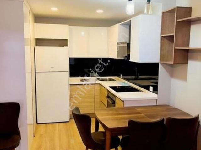 Yenibosna Merkez Mahallesi, Bahçelievler içerisinde kiralık Residence