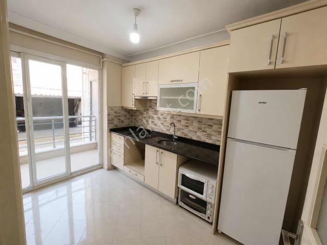 Karabağlar, İzmir içerisinde kiralık mülk