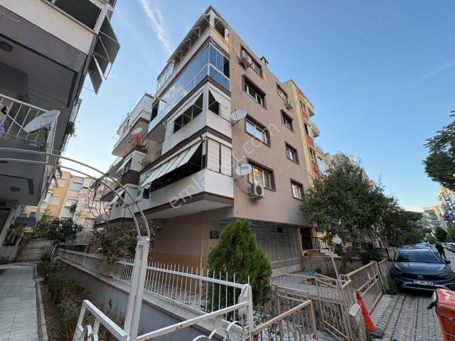 Karşiyaka, İzmir içerisinde kiralık mülk