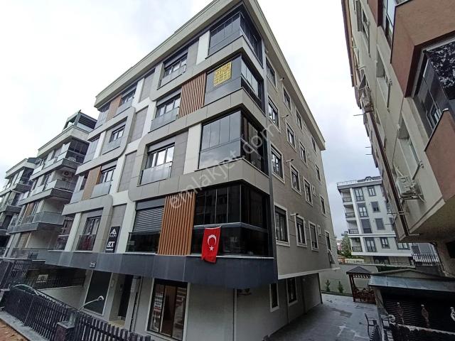 Ömür, Bahçelievler içerisinde kiralık mülk