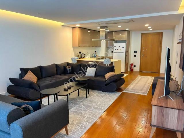 Yenibosna Merkez Mahallesi, Bahçelievler içerisinde satılık Residence