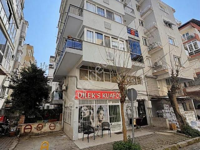 Karabağlar, İzmir içerisinde satılık mülk