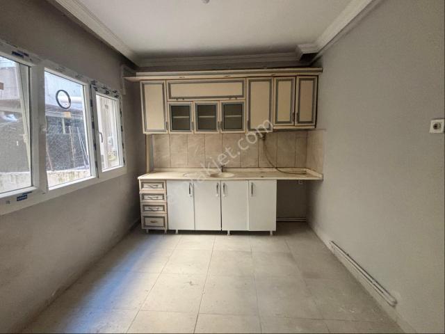 Karabağlar, İzmir içerisinde kiralık mülk