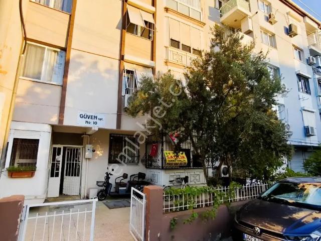 Karşiyaka, İzmir içerisinde satılık mülk