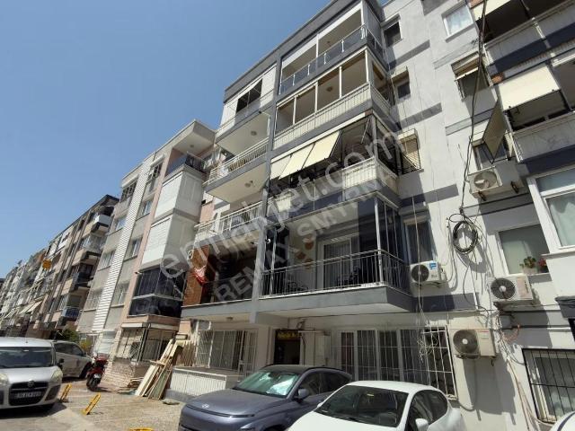 Karabağlar, İzmir içerisinde satılık mülk