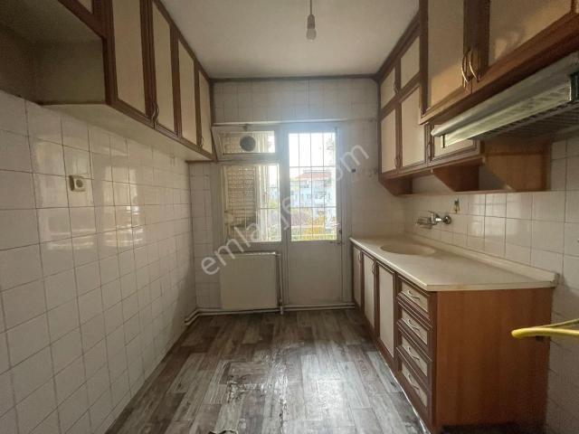 Karabağlar, İzmir içerisinde satılık mülk