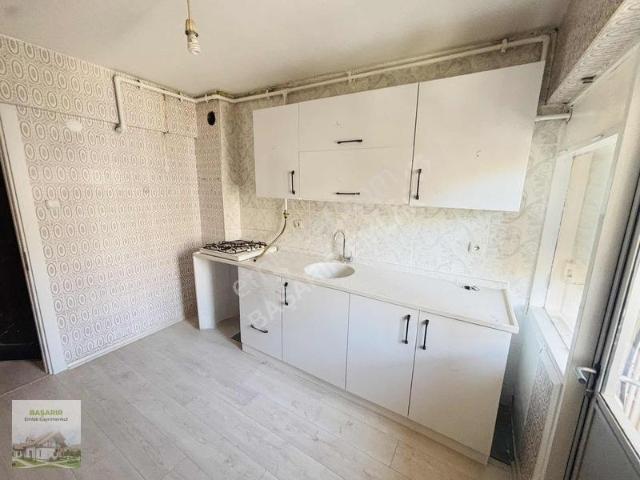 Karabağlar, İzmir içerisinde kiralık mülk