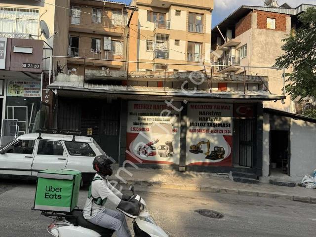 Karabağlar, İzmir içerisinde satılık Bina