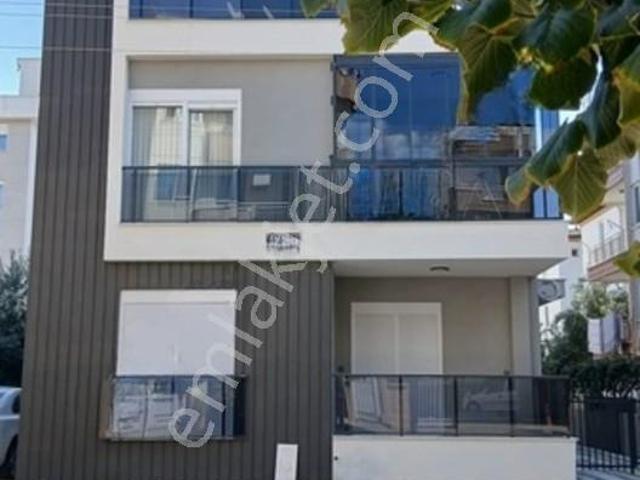 Tomalar, Döşemealtı içerisinde kiralık mülk