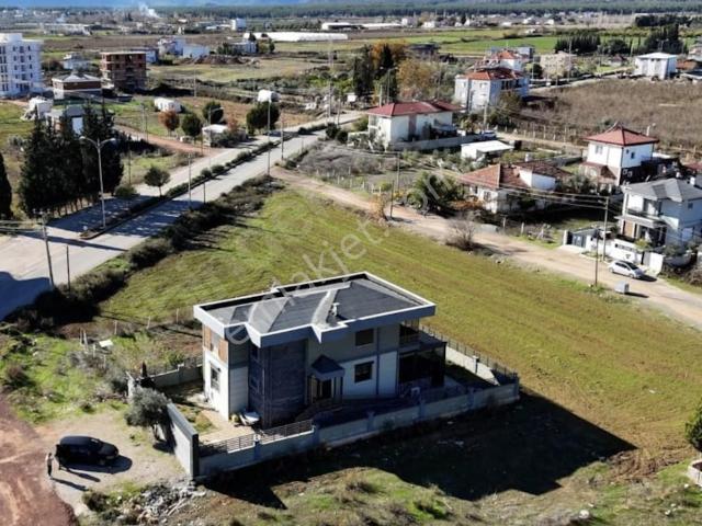 Döşemealti, Antalya içerisinde satılık Villa