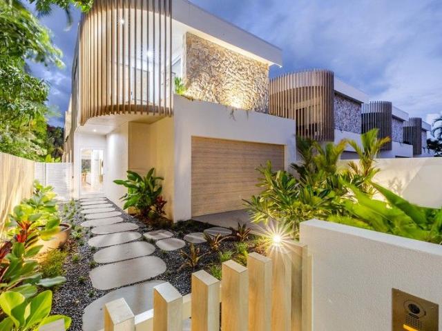 Villa for sale in Port Douglas, Queensland