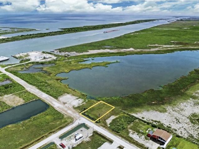 Land for sale in Port Bolivar, Texas
