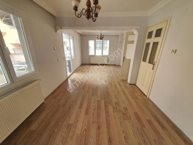 Bahar Mahallesi, Karabağlar içerisinde kiralık mülk