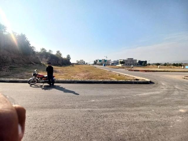 Land for sale in Islamabad